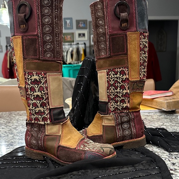 Timberland Shoes - Timberland Patchwork Sz 6 Embroidered Knee high boots